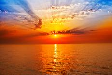Sunrise in the Sea-merydolla-Framed Photographic Print