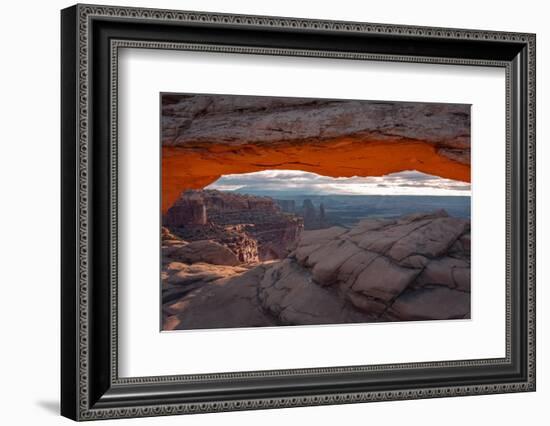 Mesa Arch In Sunrise-Belinda Shi-Framed Photographic Print