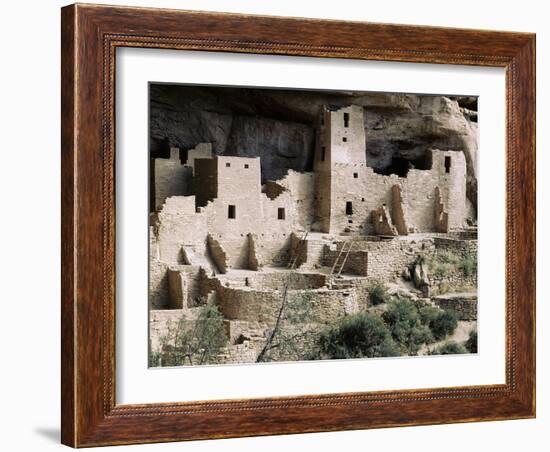 Mesa Verde Native American cliff dwelling site, Colorado, USA-Werner Forman-Framed Photographic Print