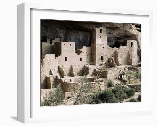 Mesa Verde Native American cliff dwelling site, Colorado, USA-Werner Forman-Framed Photographic Print