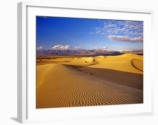 Mesquite Flat Sand Dunes, Death Valley National Park, California, USA-Chuck Haney-Framed Photographic Print