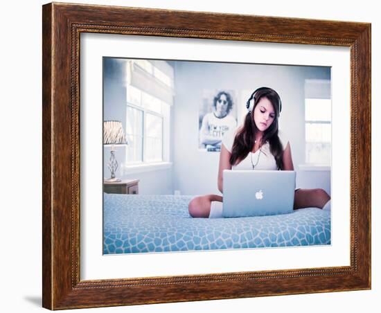 Messaging-Maren Slay-Framed Photographic Print