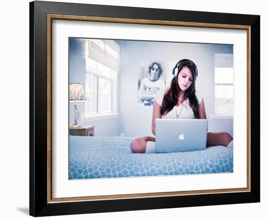 Messaging-Maren Slay-Framed Photographic Print