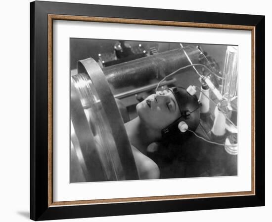 Metropolis, Brigitte Helm, 1927-null-Framed Premium Photographic Print