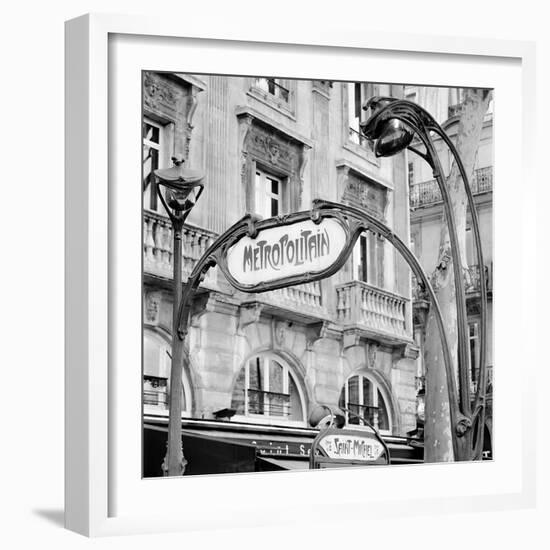 Metropolitain Paris #2-Alan Blaustein-Framed Photographic Print