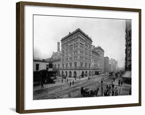 Metropolitan Opera House-null-Framed Photographic Print