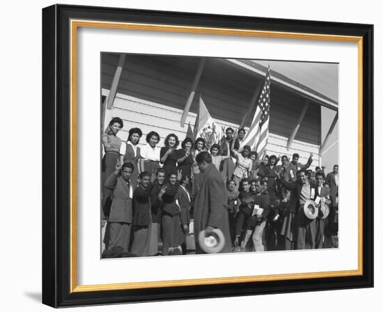 Mexican Farm Workers Arriving in Stockton, California, During WW2, May 1943-null-Framed Photo