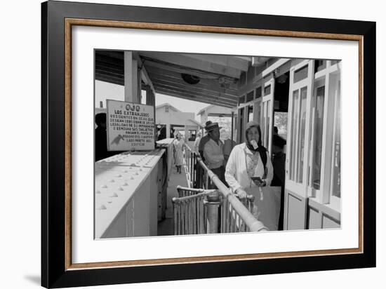 Mexicans Entering the United States-Dorothea Lange-Framed Art Print