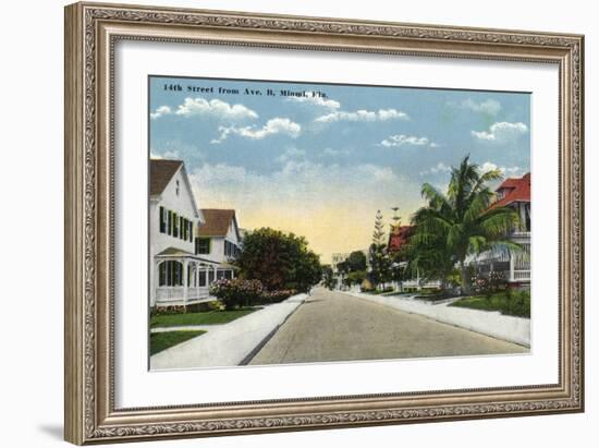 Miami, Florida - Avenue B View of 14th Street-Lantern Press-Framed Art Print