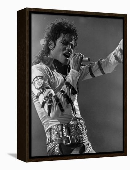 Michael Jackson Performing-null-Framed Premier Image Canvas