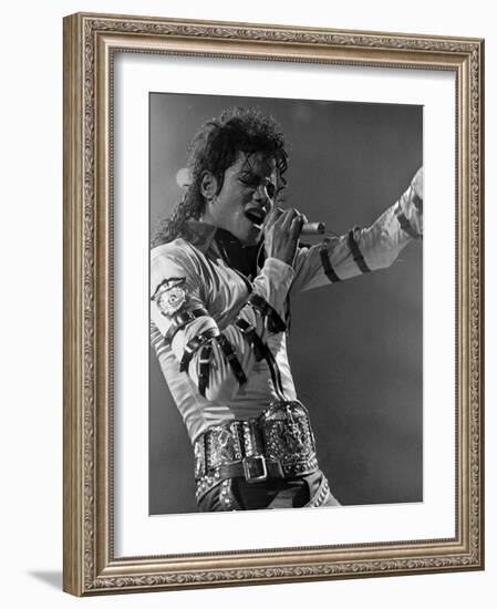 Michael Jackson Performing--Framed Premium Photographic Print