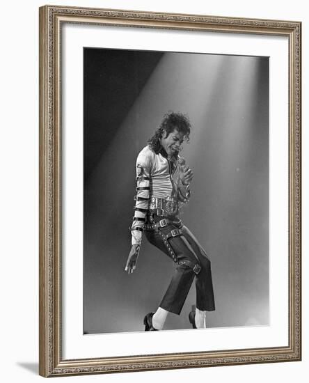 Michael Jackson-null-Framed Premium Photographic Print