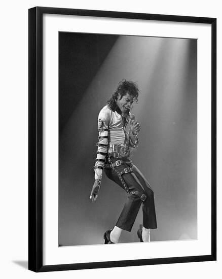 Michael Jackson-null-Framed Premium Photographic Print