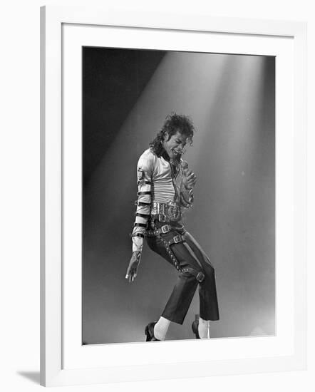 Michael Jackson-null-Framed Premium Photographic Print