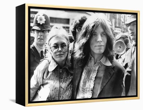 Mick Jagger and His Girl Friend, Singer Marianne Faithful Arrive at Magistrate's Court-null-Framed Stretched Canvas