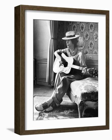 Mick Jagger in Vienna-Associated Newspapers-Framed Photo