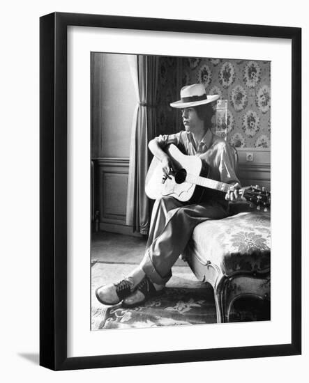 Mick Jagger in Vienna-Associated Newspapers-Framed Photo