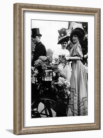 Middle-Class, Corso de Neuilly-Brothers Seeberger-Framed Photographic Print