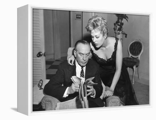 MIDDLE OF THE NIGHT, 1959 directed by DELBERT MANN Fredric March and Kim Novak (b/w photo)-null-Framed Stretched Canvas