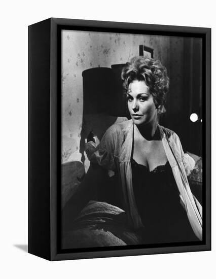 MIDDLE OF THE NIGHT, 1959 directed by DELBERT MANN Kim Novak (b/w photo)-null-Framed Stretched Canvas