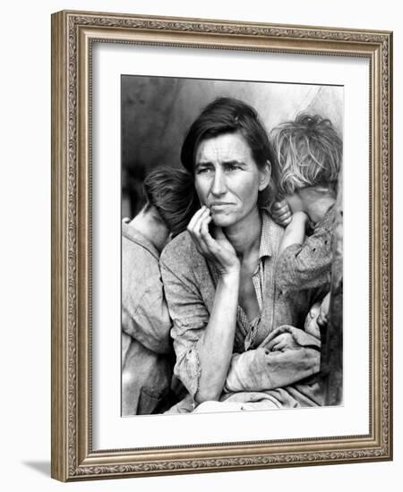 Migrant Mother, 1936.-Dorothea Lange-Framed Photographic Print