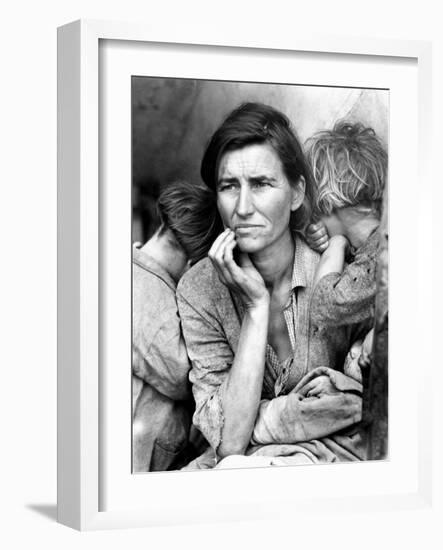 Migrant Mother, 1936.-Dorothea Lange-Framed Photographic Print