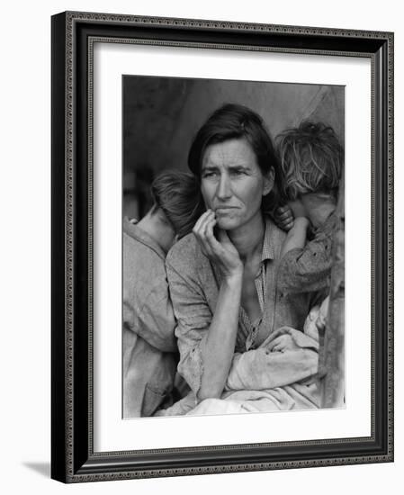 "Migrant Mother" Pea Picker in California Photograph - Nipomo, CA-Lantern Press-Framed Art Print