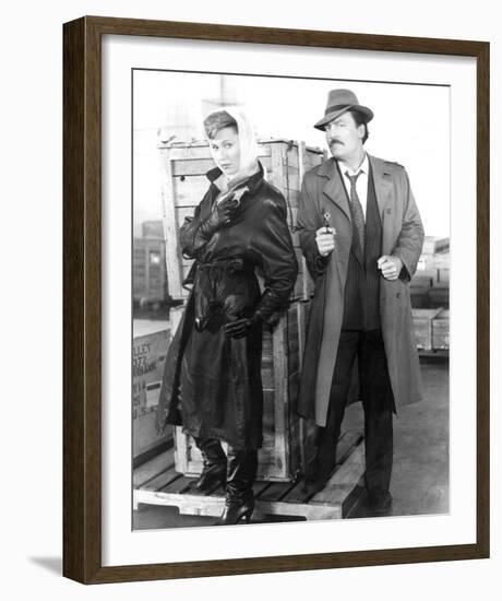 Mike Hammer (1984)-null-Framed Photo