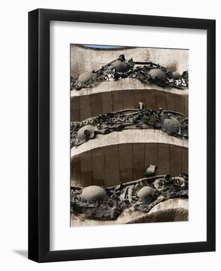 Mila House (La Pedrera) by Antoni Gaudi, UNESCO World Heritage Site, Barcelona, Spain-Nico Tondini-Framed Premium Photographic Print