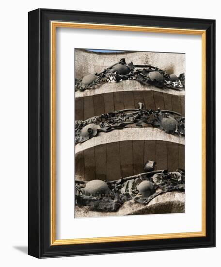 Mila House (La Pedrera) by Antoni Gaudi, UNESCO World Heritage Site, Barcelona, Spain-Nico Tondini-Framed Premium Photographic Print