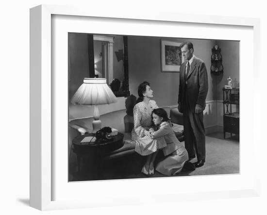 MILDRED PIERCE, 1945 directed by MICHAEL CURTIZ Joan Crawford, Ann Blyth and Bruce Bennett (b/w pho-null-Framed Photo