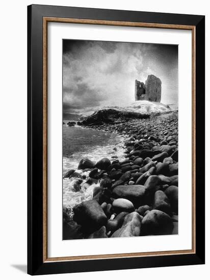 Minard Castle, County Kerry, Ireland-Simon Marsden-Framed Giclee Print
