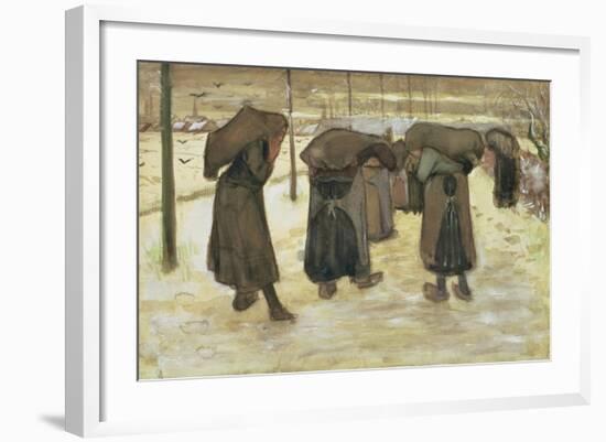 Miners' Wives Carrying Sacks of Coal, 1882-Vincent van Gogh-Framed Giclee Print