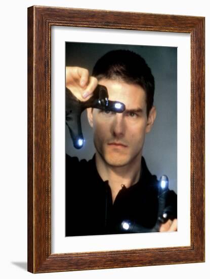 Minority Report 2002 Directed by Steven Spielberg Tom Cruise-null-Framed Photo