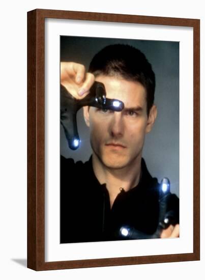 Minority Report 2002 Directed by Steven Spielberg Tom Cruise-null-Framed Photo