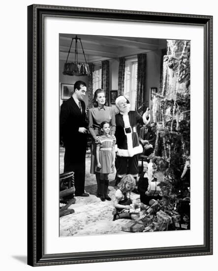 Miracle on 34Th Street, John Payne, Maureen O'Hara, Natalie Wood, Edmund Gwenn, 1947-null-Framed Photo