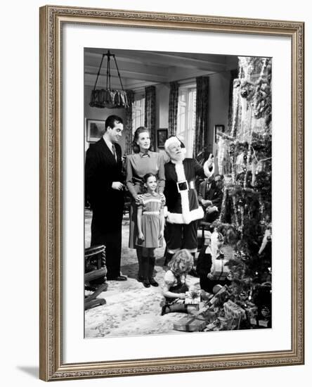 Miracle on 34Th Street, John Payne, Maureen O'Hara, Natalie Wood, Edmund Gwenn, 1947-null-Framed Photo