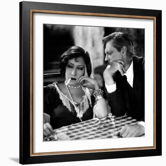 Miss Sadie Thompson by RaoulWalsh with Gloria Swanson and Lionel Barrymore, 1928 (b/w photo)-null-Framed Photo