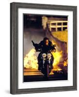 Mission Impossible II De Johnwoo Avec Tom Cruise 2000-null-Framed Photo