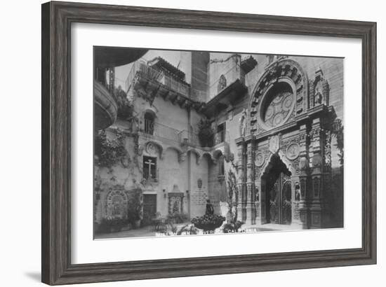 Mission Inn Courtyard Riverside, California Photograph - Riverside, CA-Lantern Press-Framed Art Print