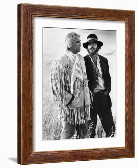 Missouri Breaks by Arthur Penn with Marlon Brando and Jack Nicholson, 1976 (b/w photo)-null-Framed Photo