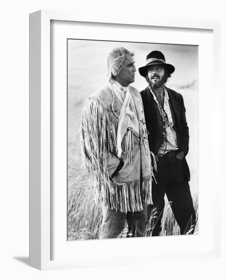 Missouri Breaks by Arthur Penn with Marlon Brando and Jack Nicholson, 1976 (b/w photo)-null-Framed Photo