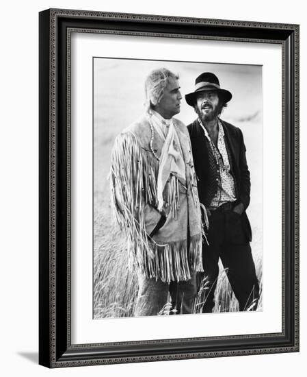 Missouri Breaks by Arthur Penn with Marlon Brando and Jack Nicholson, 1976 (b/w photo)-null-Framed Photo