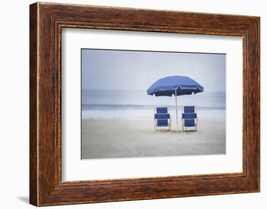 Misty Morning V-Elizabeth Urquhart-Framed Photo