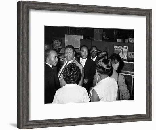 MLK Freedom Riders 1961-null-Framed Photographic Print