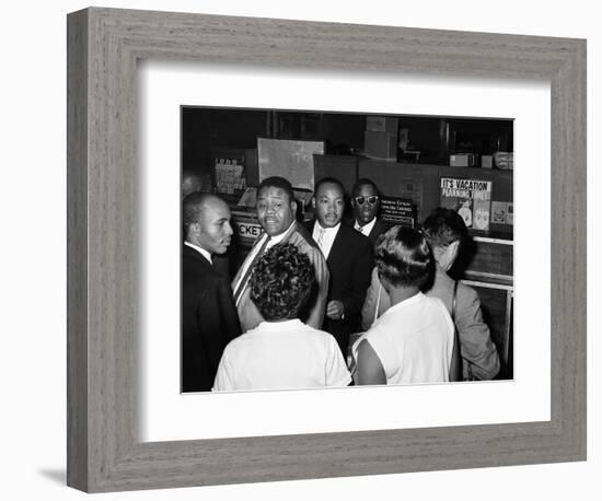 MLK Freedom Riders 1961-null-Framed Photographic Print