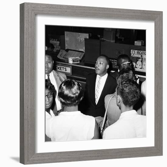 MLK Freedom Riders 1961-null-Framed Photographic Print