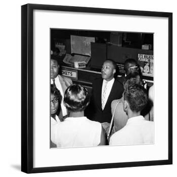 MLK Freedom Riders 1961-null-Framed Photographic Print
