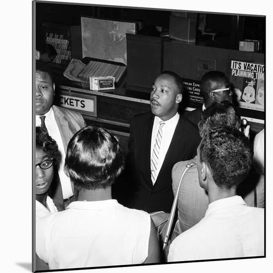 MLK Freedom Riders 1961-null-Mounted Photographic Print