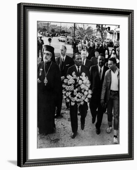 MLK Leads March for Slain Unitarian Minister 1965-null-Framed Photographic Print